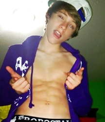Boys 4 5a50effd2be3a.jpg