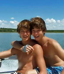 Boys For Two 3 5a59fd35b64a3.jpg