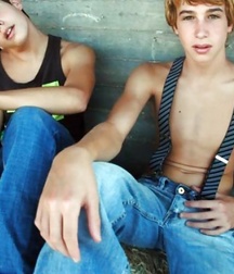 Boys For Two 3 5a59fd4ce6f44.jpg