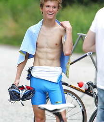 Boys 6 5a64a1b7e0f68.jpg