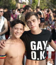 Boys for Two 4 5a75b37bc525c.jpg