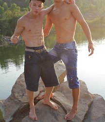 Boys for Two 4 5a75b3b3cf3f4.jpg