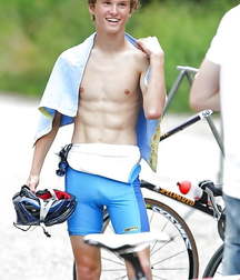 Boys 7 5a75b437c7871.jpg