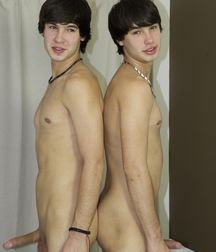 EASTBOYS 5aad282d94618.jpg