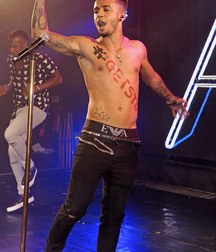 Jeans 5ab66c03bc1b9.jpg