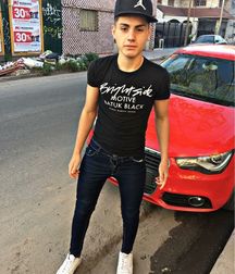 Jeans 5ab66c19a842e.jpg