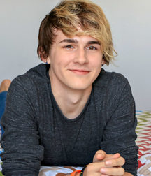 Boycrush 5ae5e8d14e80c.jpg