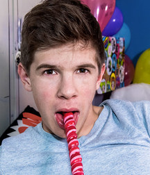 Frenchtwink 5b02d39d8e5b4.jpg