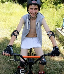 Tour de Twinks 5b4cf5a7e88c6.jpg