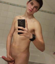 Selfie 5b646cdfaf0f6.jpg
