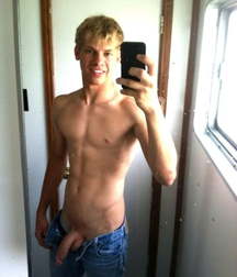 Selfie 5b646d0e6580e.jpg