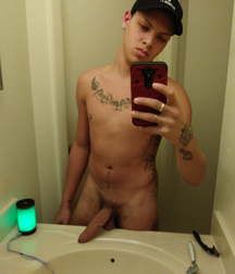 Selfie 5b646d1176ee9.jpg