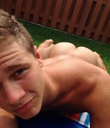 Selfies (Bottom) 5b66ec30850dc.jpg