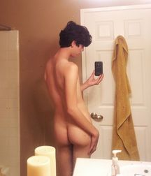Selfies (Bottom) 5b66ec394e3bb.jpg