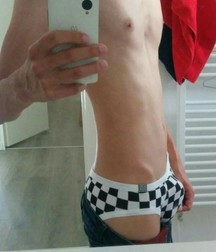 Underware 5b9d1b6a29f4a.jpg