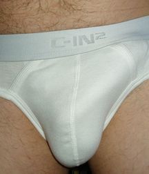 Underware 5b9d1c0d8b349.jpg