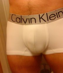 Underware 5b9d1c2c5f5d6.jpg