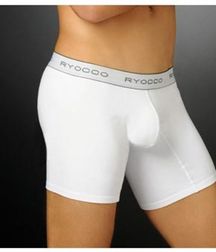 Underware 5b9d1c3166a5c.jpg