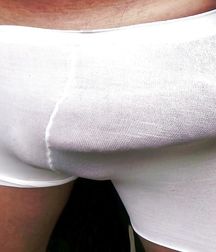 Underware 5b9d1c364239b.jpg