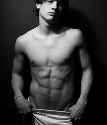 Underware 5b9d1cad5bfed.jpg