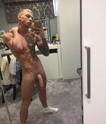 Bare Boys 5c1e4b1fd20e0.jpg