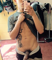 Gay Teen Porn Boy Selfie 60117a9e41551.jpg