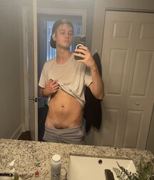 Twink home selfie gay porn 614b3dbd22145.jpeg