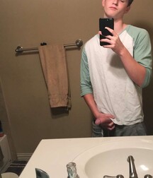 Twink home selfie gay porn 614b3dd8f1767.jpg