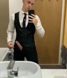 Twink Selfie Pup Tent Gay Porn 618e9ab3df4b7.jpg