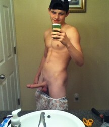 Selfie Solo Snap Cam Gay Porn 6218defcb47eb.jpg