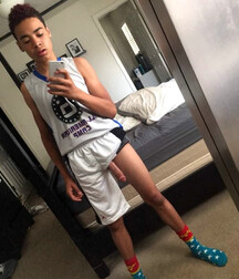 selfie non dude big cock pop 626f573be8651.jpg
