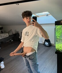 Selfie no nude cock boys porn 62890da6bc5c6.jpeg