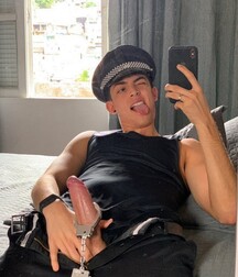 selfie no nude hard cocks boys porn 6289ab38582d8.jpg