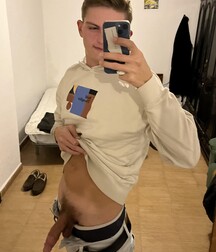 twinks none dude porne tube selfie phone caps 62eec9d79b9fc.jpg