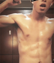 Pretty Boys Club 5cfef54d1abd9.gif