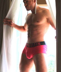Boy treats... 58fe48180d1f0.jpg