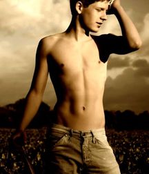 Rands Smooth Shirtless Boys 3 5920b9d4f3bed.jpg