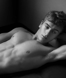 Cute boys 59a1e0f7a632b.jpg