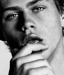 B&W face 5ba16bca73e29.jpg
