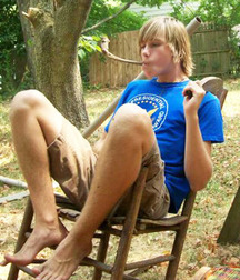 Socks, Feet & Sneakers 5b9101e012d86.jpg