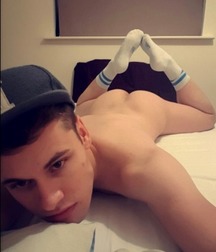 Socks, Feet & Sneakers 5b9101ef6ae92.jpg