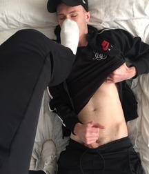 Socks, Feet & Sneakers 5b9101f0e29bc.jpg