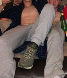 Socks, Feet & Sneakers 5b91021767f1f.png