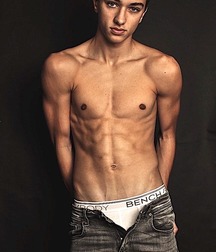 Garçons Sensuels (14) 5c16b3a356abc.jpg