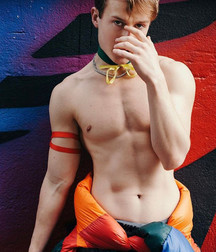 Hot Guy (No Nude) 5a7ebec353e9e.jpg