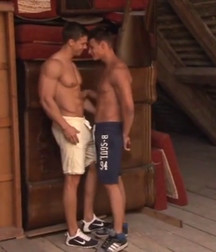 Kris Evans and friend bareback 5c1e0b7d497f9.jpg