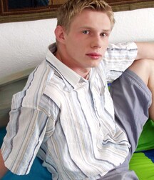 Oskar - on the bed boys porn 626d4d89e24b5.jpg