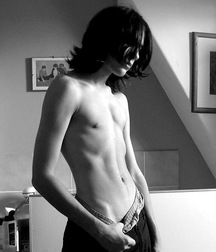 Uploaded by:kroun 5996dcb43fa16.jpg