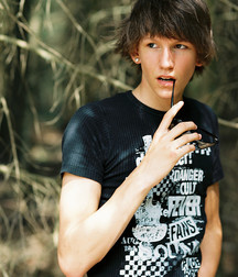 Uploaded by:kroun 5996dcee21fd4.jpg