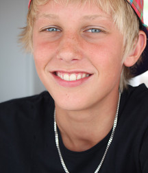 Uploaded by:kroun 5996dd2d08b2f.jpg